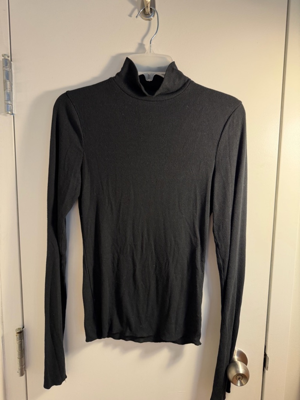 Abercrombie black long sleeve turtle/mock neck long sleeve